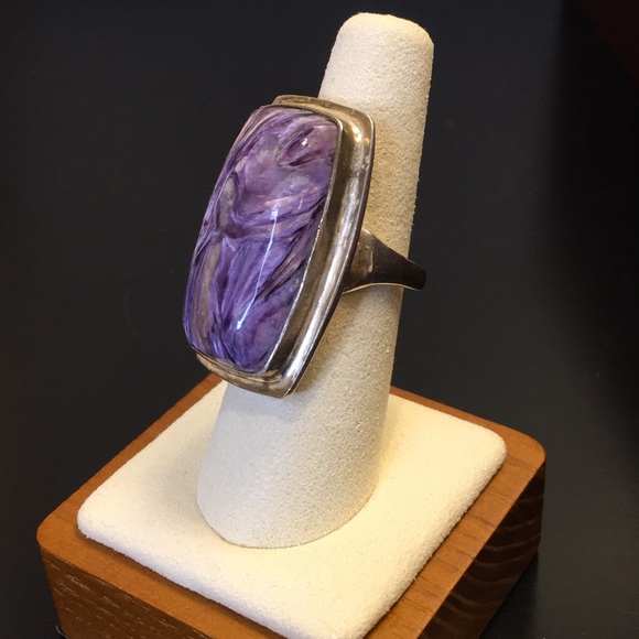 Vintage Amethyst Cabochon Sterling Silver Cocktail Ring Sz 7•1/4 - Picture 2 of 13